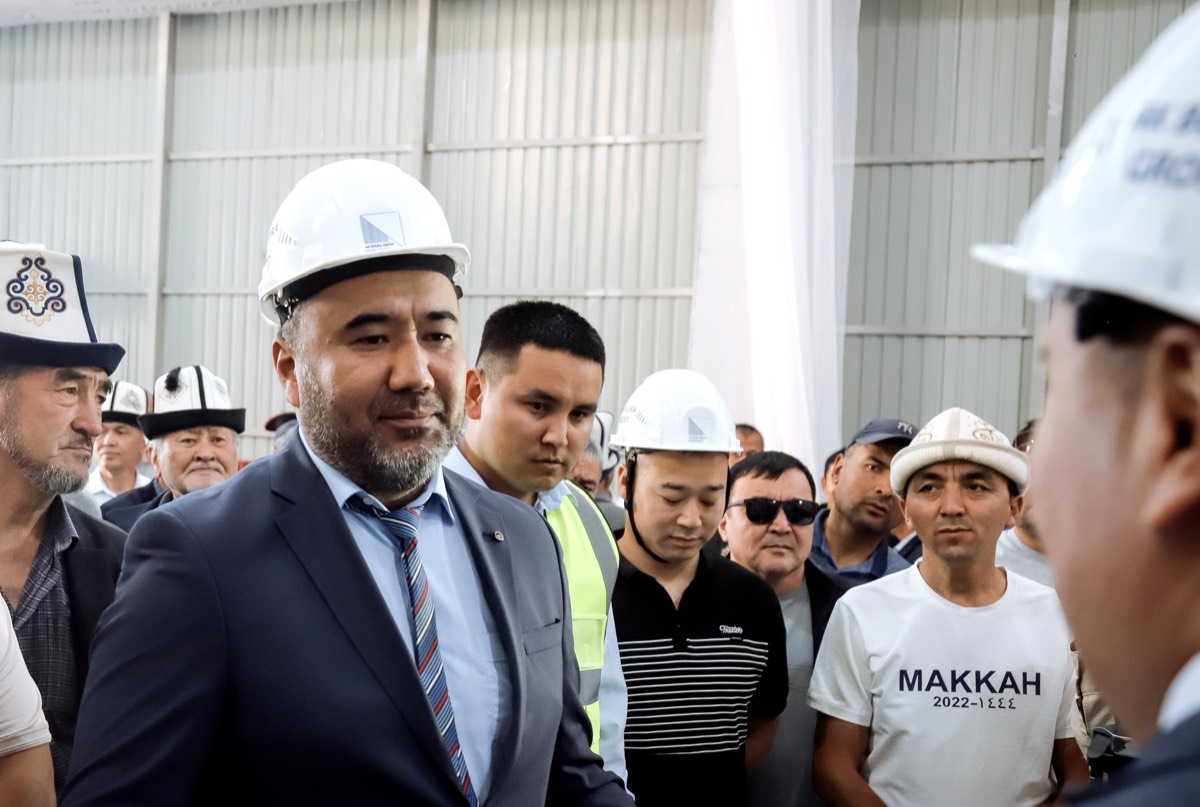 Leadership at Hydropower Station